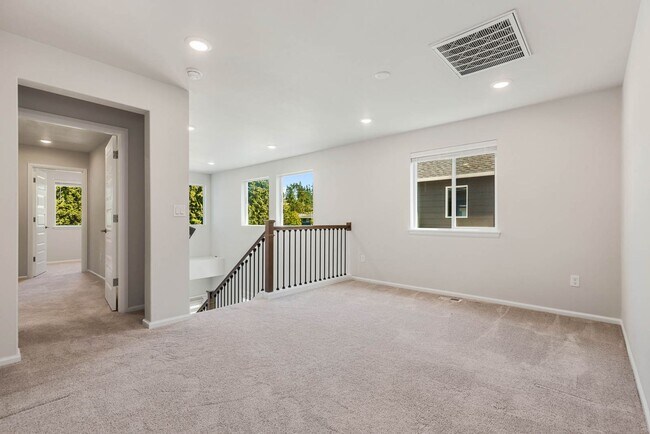 Building Photo - Stunning Newer Construction 4 Bedroom Home in Canyon Creek – Spacious, Stylish & Ideally Located
