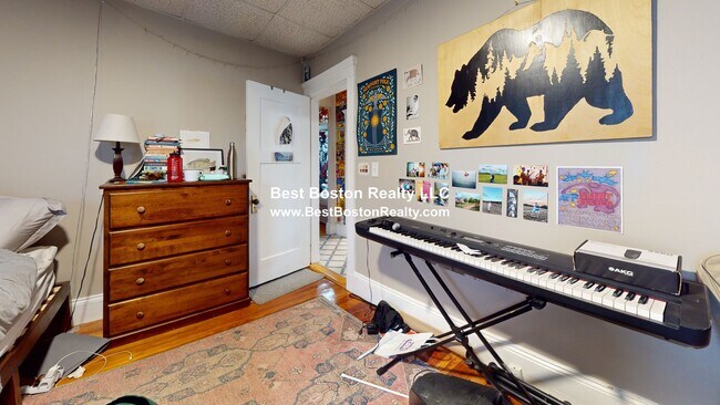 Building Photo - 6 Bailey St