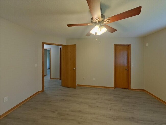 Building Photo - 739 Ashley Dr