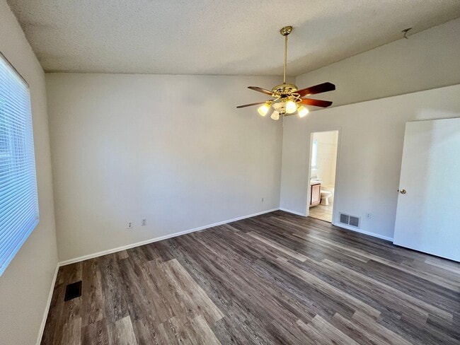 Building Photo - Ranch Style 4 Bedroom Home