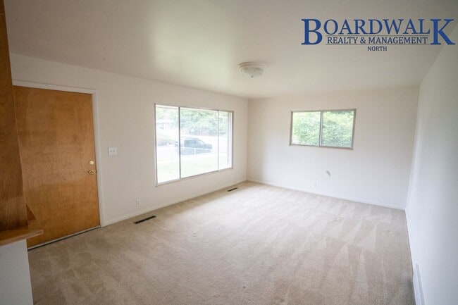 Building Photo - Newly updated 3 Bedroom home in Layton