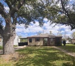 Building Photo - Charming 2/1 Cottage