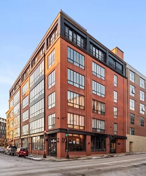 Building Photo - 36 A St