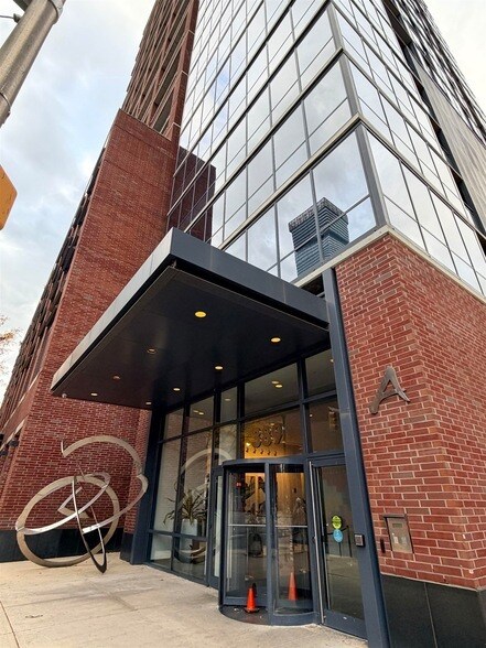 Building Photo - 389 Washington St