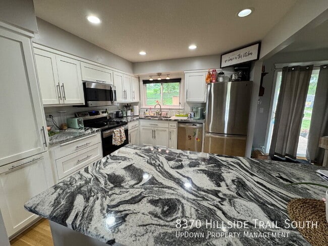 Building Photo - 8370 Hillside Trail S