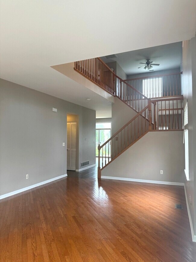 Building Photo - 21529 Franklin Cir