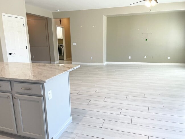 Building Photo - Beautiful Single Level 3 Bed/ 2 Bath + Den Home In Maricopa. Tons of Upgrades Throughout!