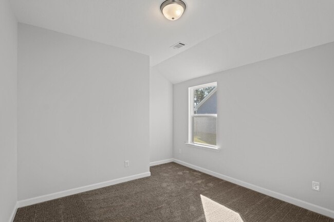 Building Photo - 7320 Paisley Cir