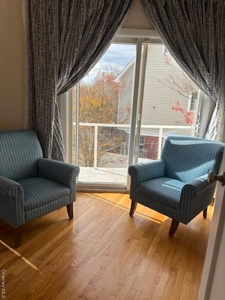 Building Photo - 54 Matlock St