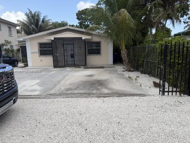 Building Photo - 262 NE 55th Terrace