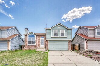 Building Photo - $2,595 - 3 Bed, 1 Bath Newly Renovated Hom...