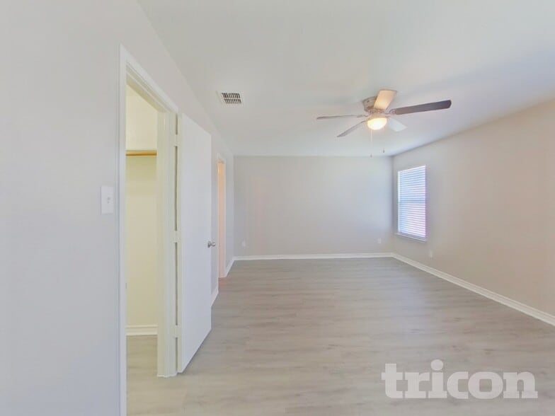 Building Photo - 125 Southwestern Dr