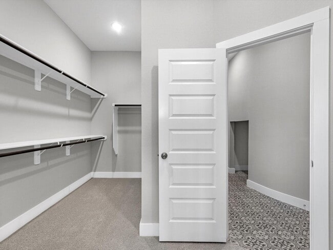 Building Photo - 10715 Verdant Hl