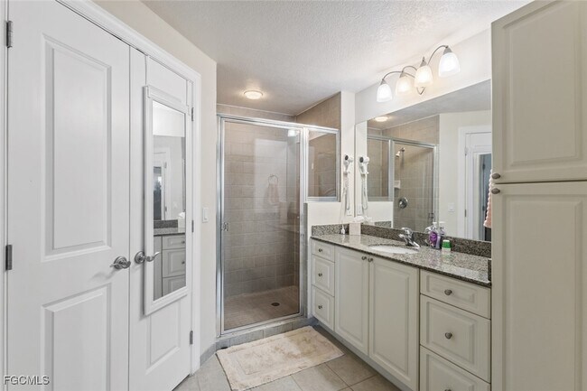 Building Photo - 2825 Palm Beach Blvd