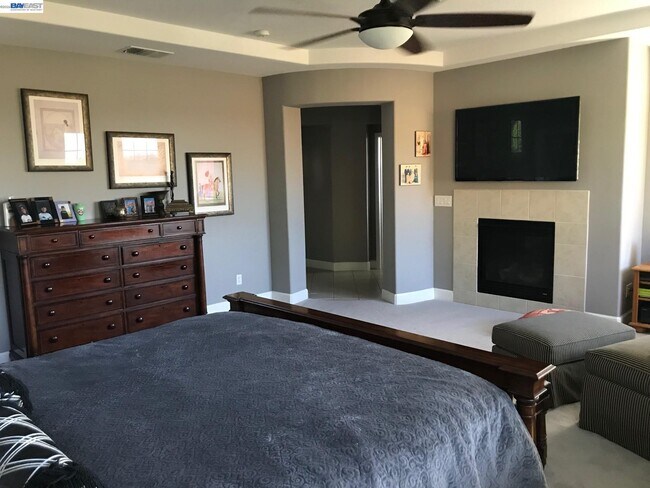 Building Photo - 4455 Tosca Ct