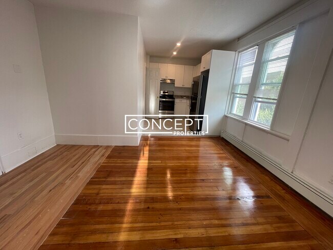 Building Photo - 7 Greenville St