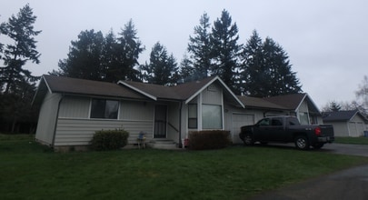 Building Photo - 213 126th St E