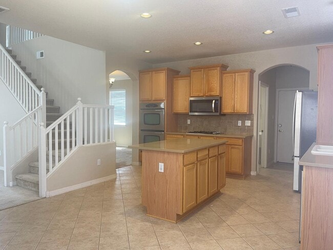 Building Photo - 8931 Ashton Loop NE