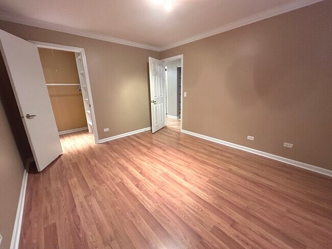 Building Photo - 734 Plum Tree Ct
