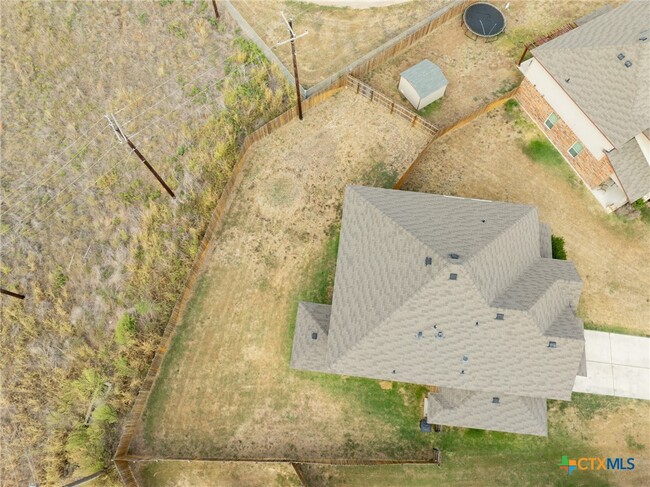 Building Photo - 3302 Lorne Dr