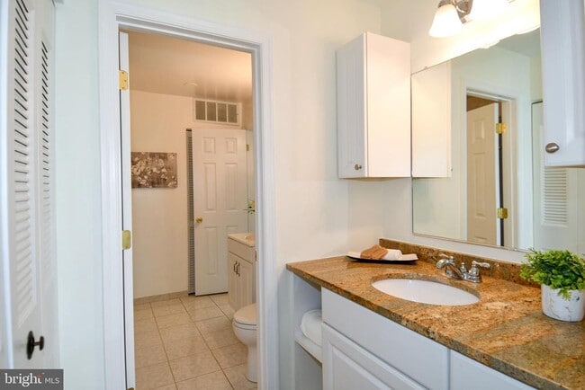 Building Photo - 2797 Yarling Ct