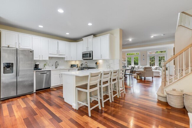 Building Photo - 11426 Summer House Ct
