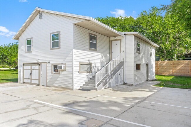 Building Photo - 28 Sebastian Ave