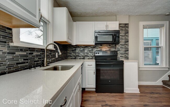 Building Photo - 693-695 Frebis Ave