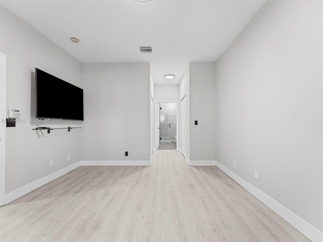 Building Photo - 4851 Bonsai Cir