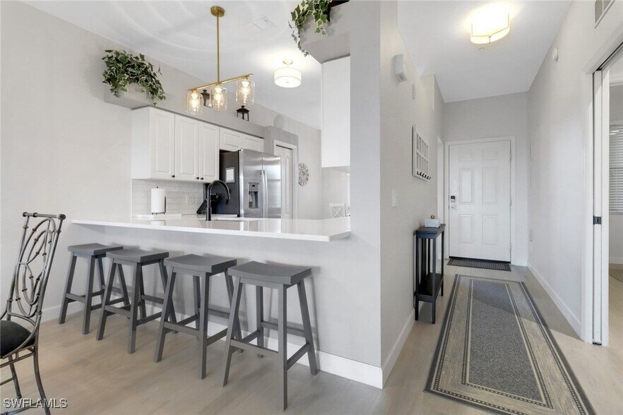 Building Photo - 3830 Sawgrass Way