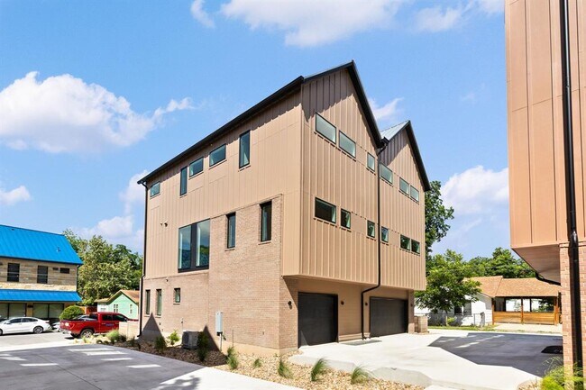 Building Photo - 3528 Gonzales St
