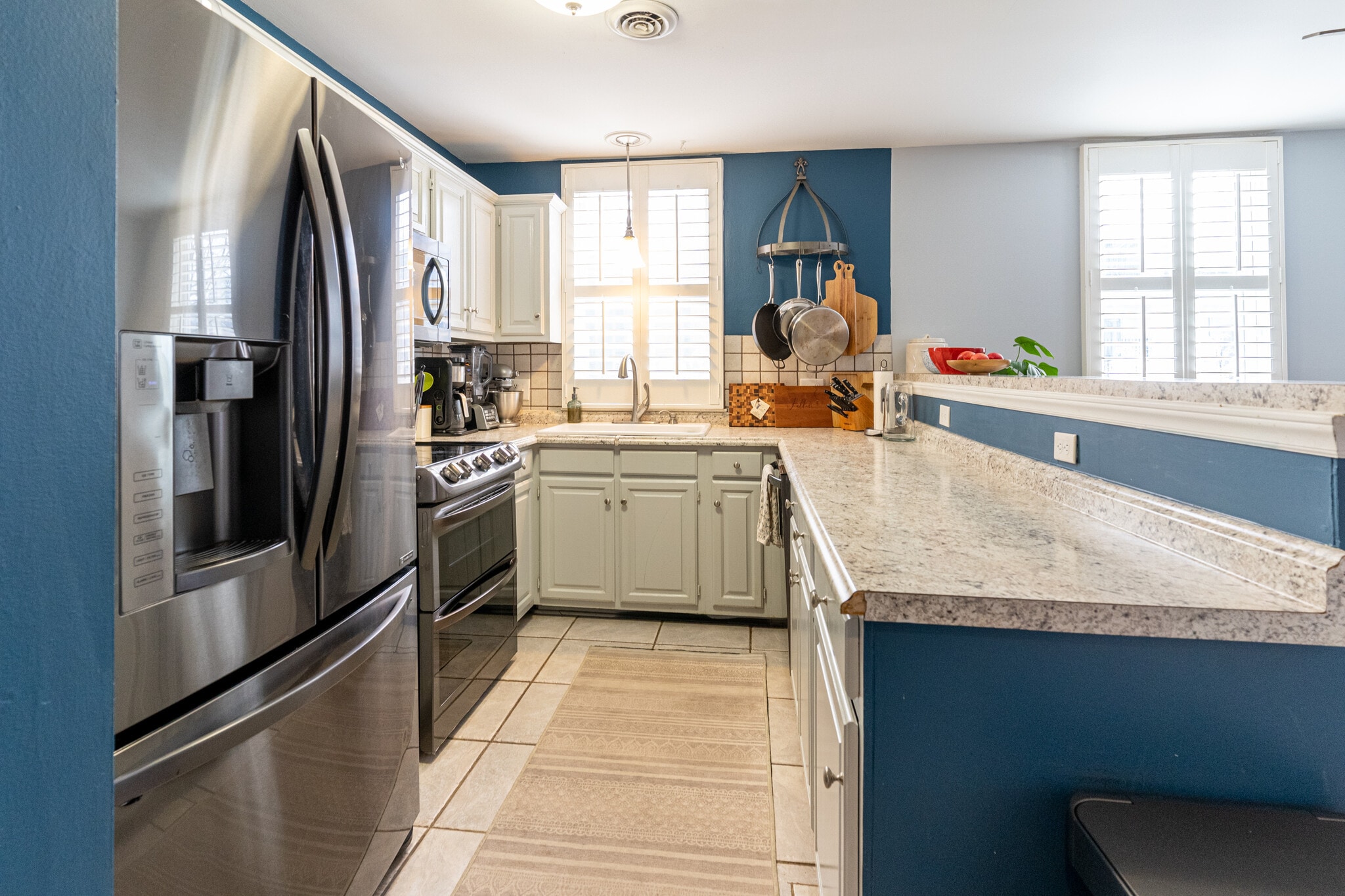 Kitchen 1 - 244 S Cedar St