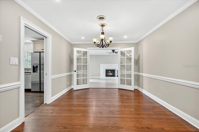 Building Photo - 2328 Woodbine Ave