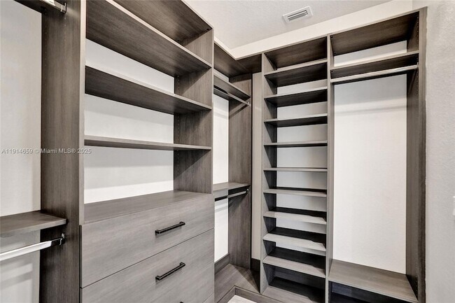 Building Photo - 10795 Oceano Wy