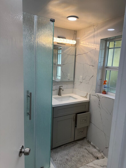 Building Photo - 7151 N Muscatel Ave