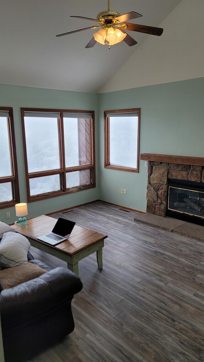 Building Photo - 4555 Sentinel Rock Terrace