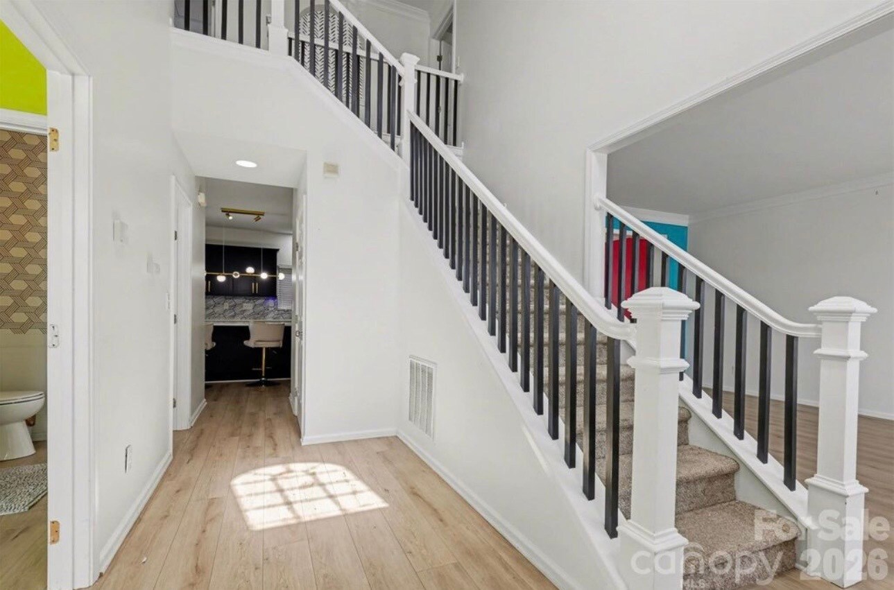 Foyer - 4132 Meadowview Hills Dr