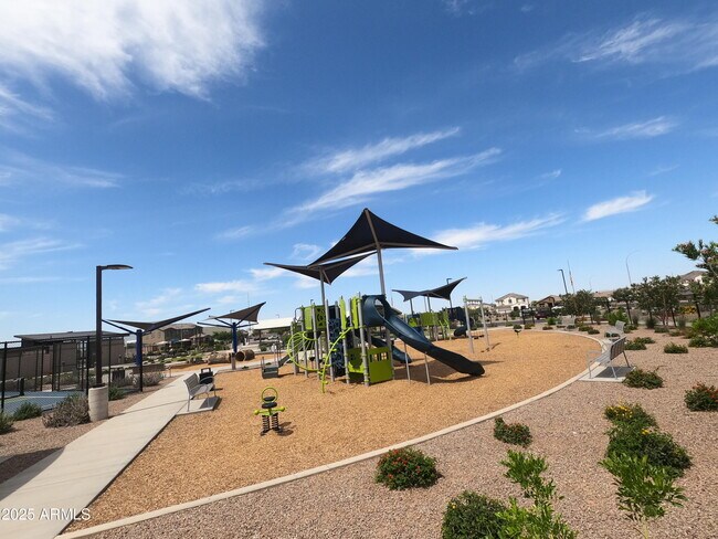 Building Photo - 3820 N 100th Dr