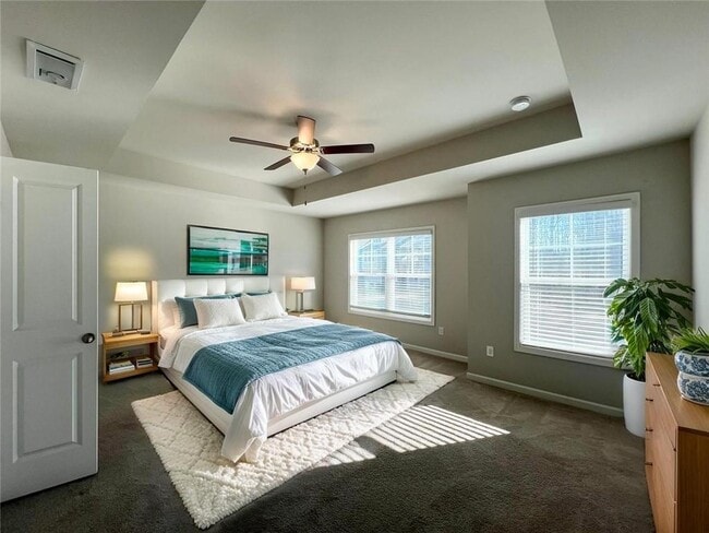 Building Photo - 1865 Parkades Path