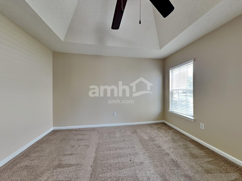 Building Photo - 3635 Chepstow Ct