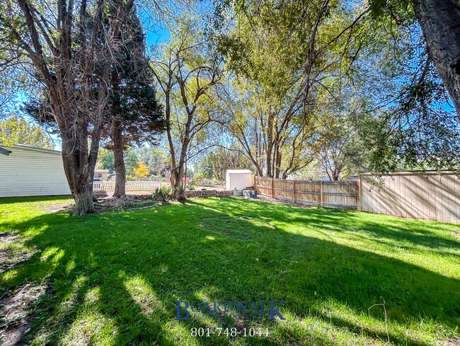 Building Photo - 661/663 N 980 W