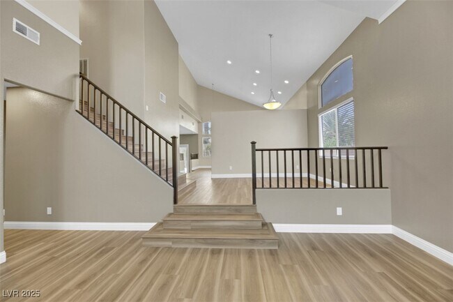 Building Photo - 495 1st Light St