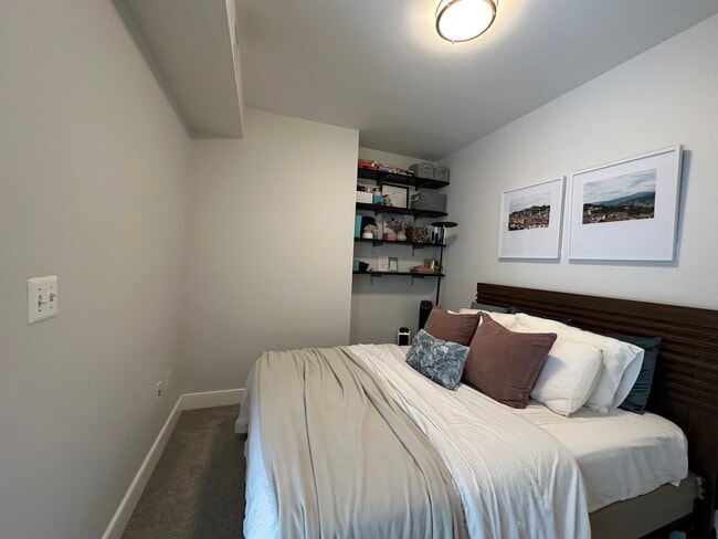 Building Photo - 4101 Albemarle St NW