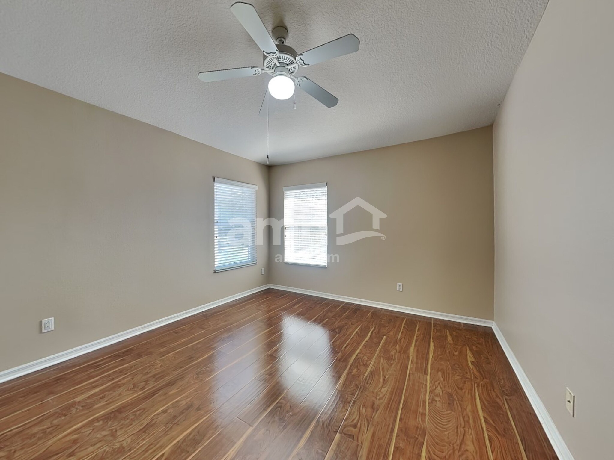 Building Photo - 9615 Laurel Ledge Dr
