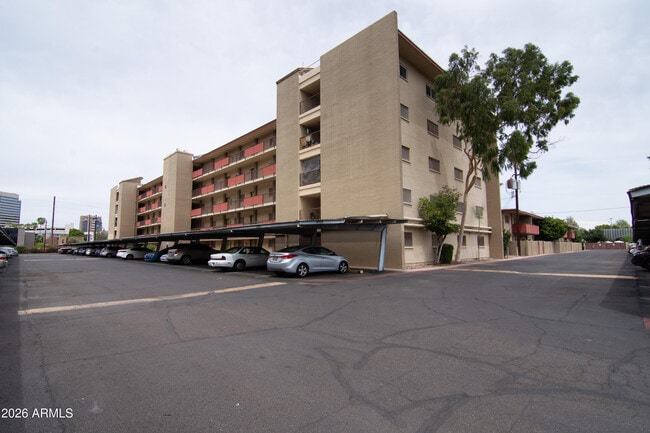 Building Photo - 357 E Thomas Rd