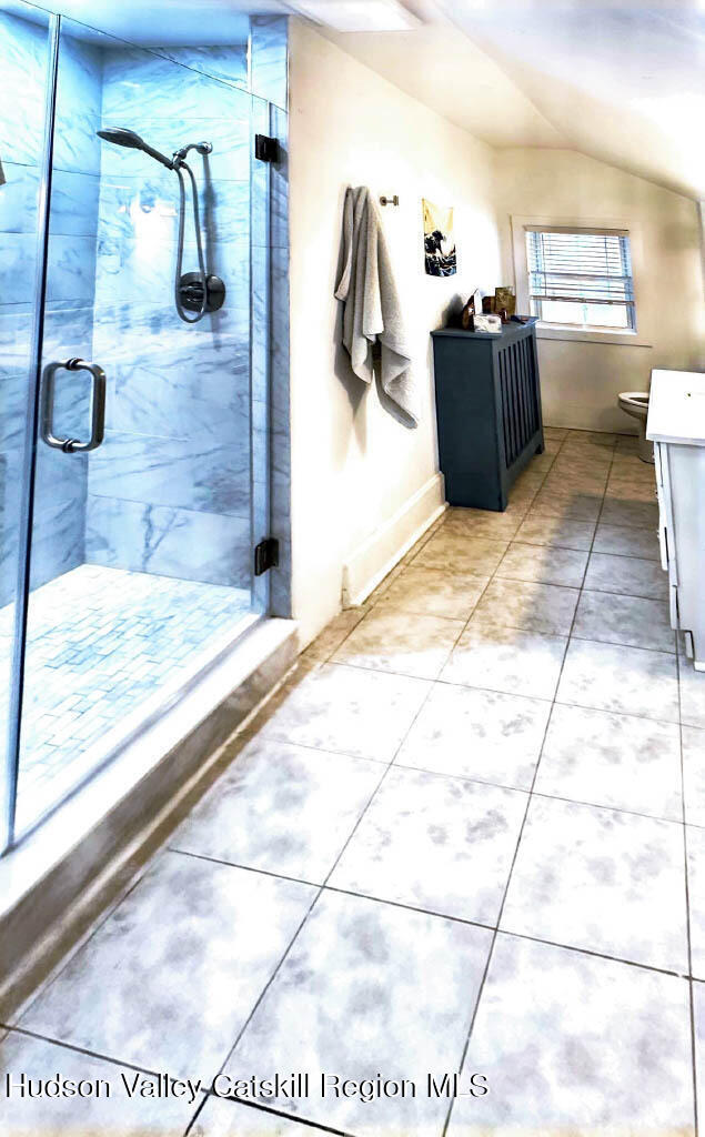 Building Photo - 502 Warren St