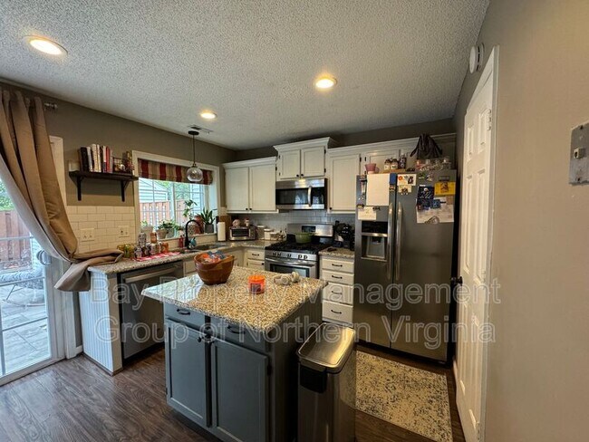 Building Photo - 6502 Morning Glen Ct