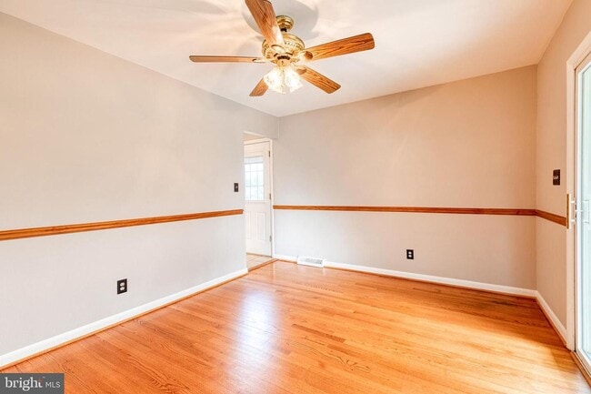 Building Photo - Beautiful 3bd 3bth single family ranch sty...
