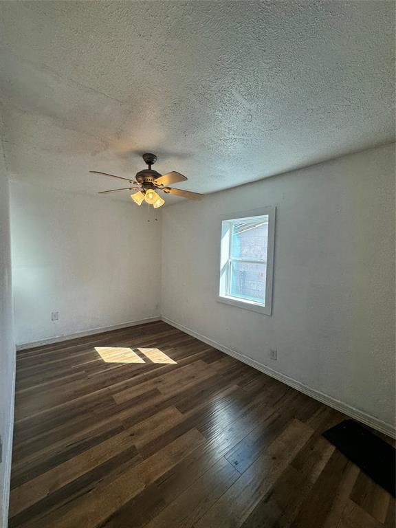 Building Photo - 8308 Lenore St