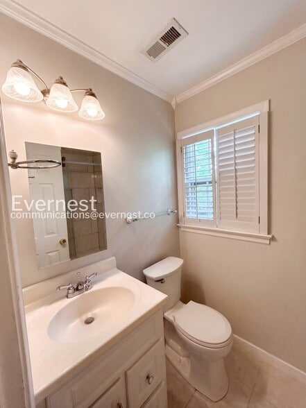 Building Photo - 2612 Tracewood Cir